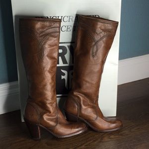 Frye tall boot, hardly worn. Size 6.5